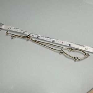 Elegant Gold Bracelet with Star Accents